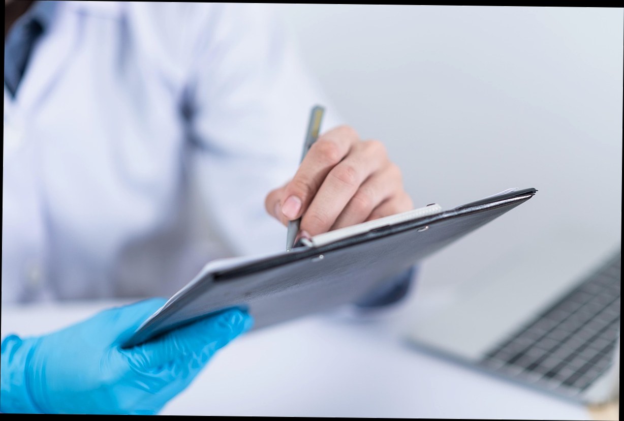 3 Cara Software Klinik Estetika Bantu Klinik Anda Raih ROI 1000%
